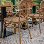 Comment choisir la chaise de terrasse idéale pour votre restaurant